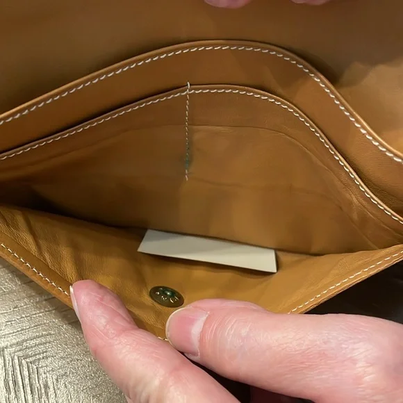 GUCCI - Micro GG long wallet with double flaps - EUC authentic - Picture 7 of 11